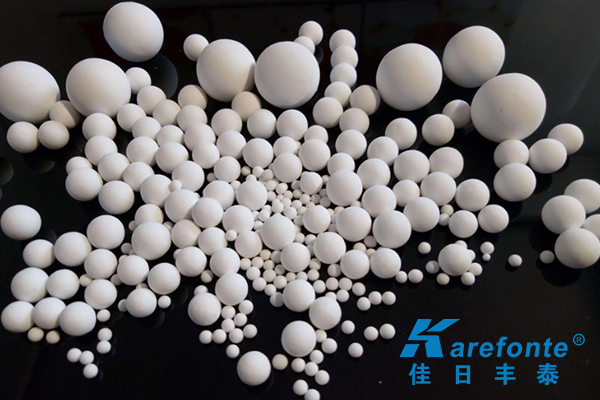 為什么要選擇微晶耐磨氧化鋁陶瓷球呢？